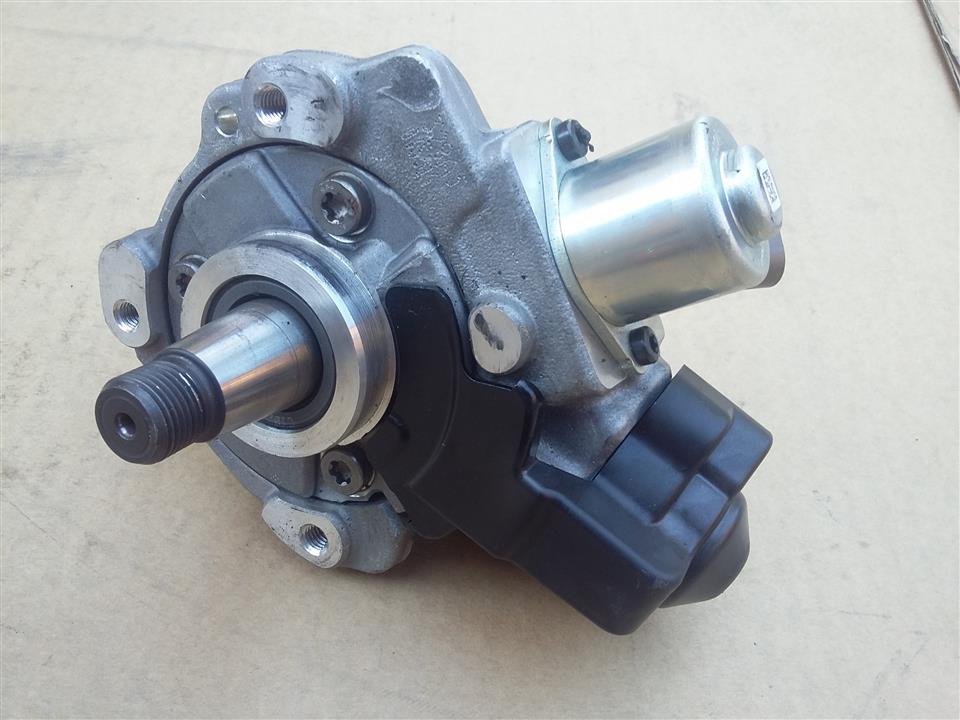 VAG 04B 130 755 F Injection Pump 04B130755F: Buy near me in Poland at 2407.PL - Good price!