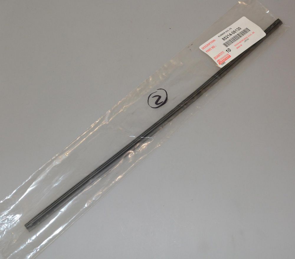 Toyota 85214-02230 Wiper Blade Rubber 8521402230: Buy near me at 2407.PL in Poland at an Affordable price!