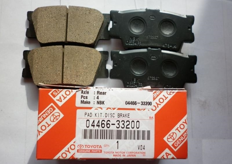 Toyota 04466-33200 Brake Pad Set, disc brake 0446633200: Buy near me in Poland at 2407.PL - Good price!