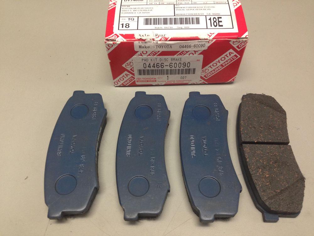 Toyota 04466-60090 Brake Pad Set, disc brake 0446660090: Buy near me in Poland at 2407.PL - Good price!