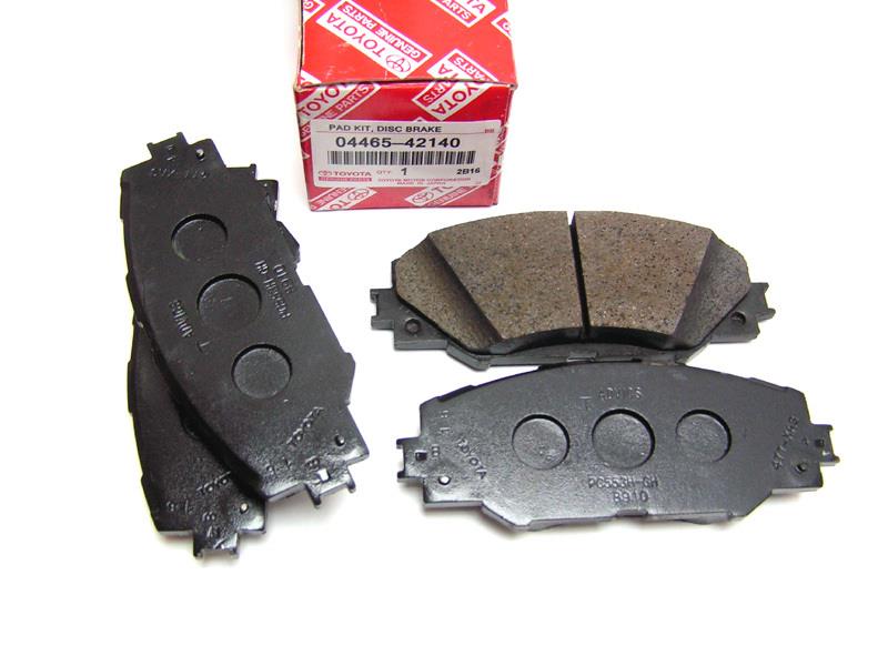 Toyota 04465-42140 Brake Pad Set, disc brake 0446542140: Buy near me in Poland at 2407.PL - Good price!