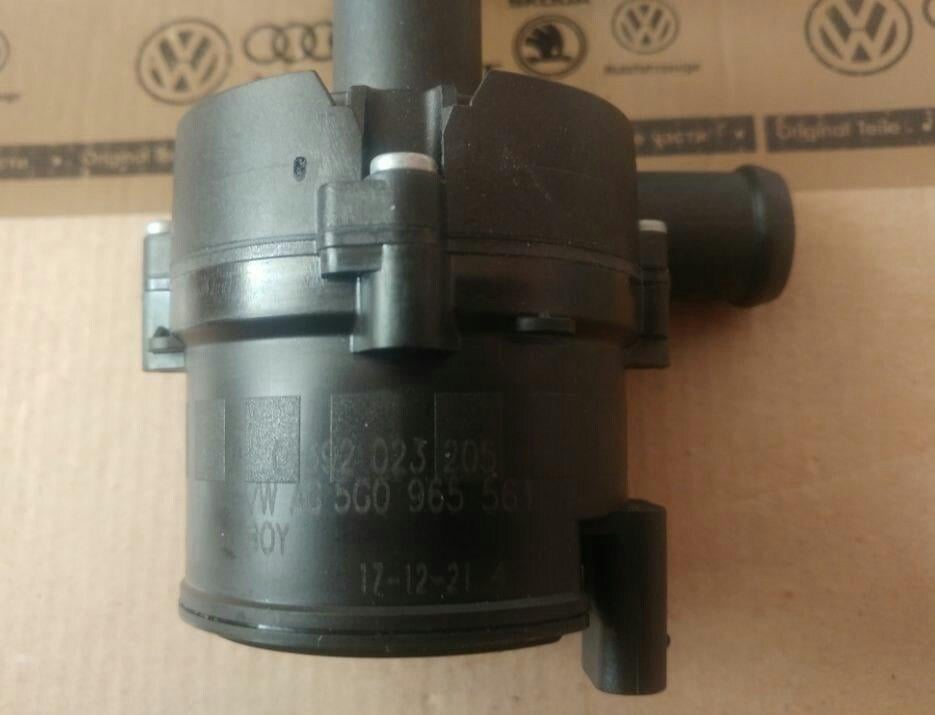 VAG 5G0 965 567 A Water pump 5G0965567A: Buy near me in Poland at 2407.PL - Good price!