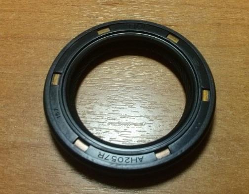 Mitsubishi MD153103 Camshaft oil seal MD153103: Buy near me in Poland at 2407.PL - Good price!