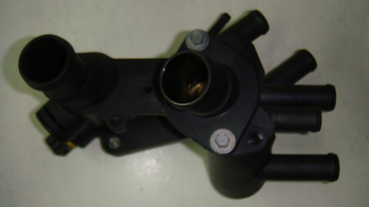 VAG 032 121 111 A Thermostat housing 032121111A: Buy near me at 2407.PL in Poland at an Affordable price!
