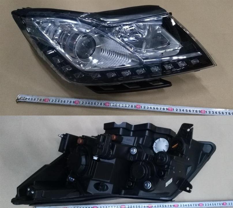 Ssang Yong 8310834100 Headlight right 8310834100: Buy near me in Poland at 2407.PL - Good price!