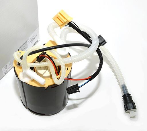 Land Rover LR042717 Fuel pump LR042717: Buy near me in Poland at 2407.PL - Good price!