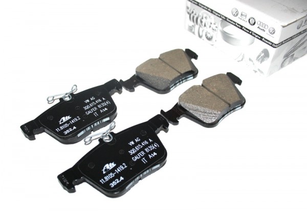 VAG 3Q0 698 451 D Brake Pad Set, disc brake 3Q0698451D: Buy near me in Poland at 2407.PL - Good price!