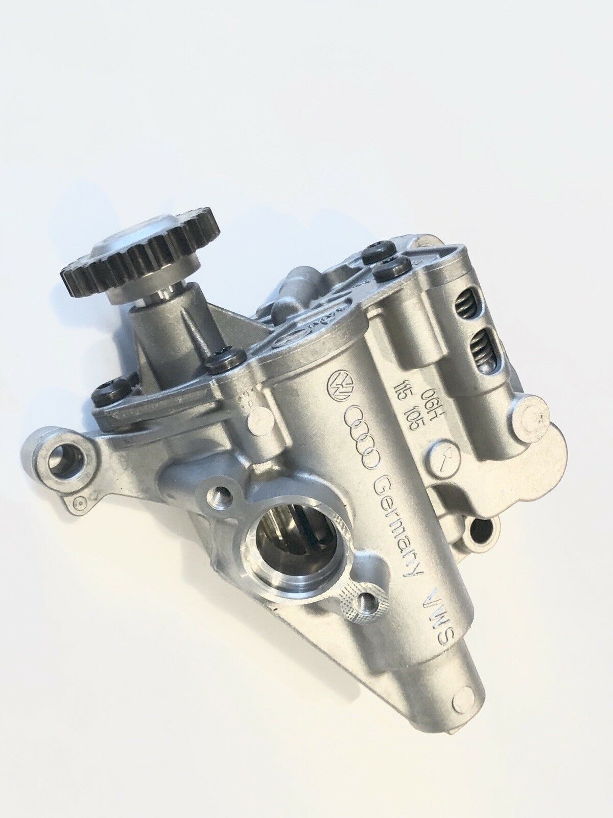 VAG 06H 115 105 AC OIL PUMP 06H115105AC: Buy near me at 2407.PL in Poland at an Affordable price!