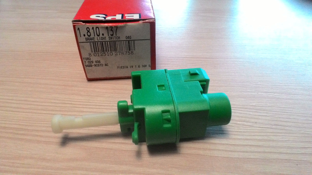 Eps 1.810.137 Brake light switch 1810137: Buy near me in Poland at 2407.PL - Good price!