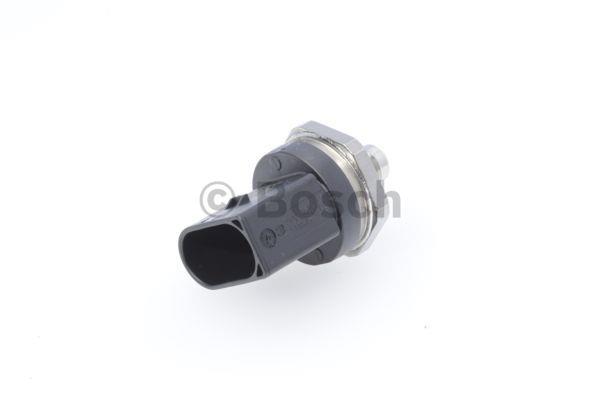 Bosch Czujnik ciśnienia paliwa – cena 153 PLN