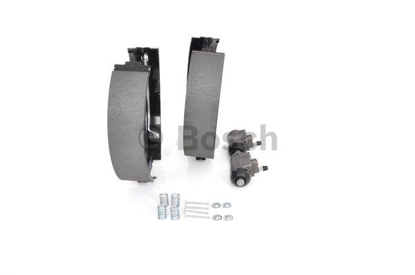 Bosch Brake shoe set – price 294 PLN