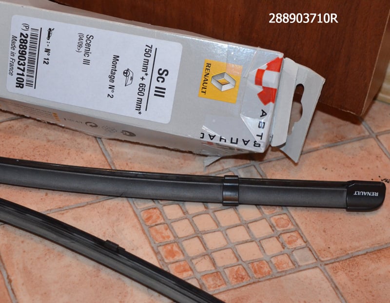Renault 28 89 037 10R Frameless wiper set 750/650 288903710R: Buy near me in Poland at 2407.PL - Good price!