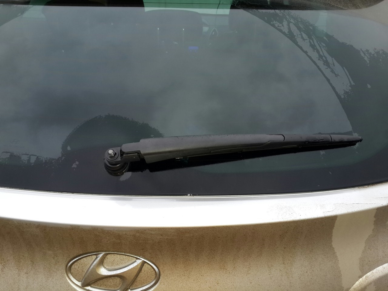 Рычаг стеклоочистителя задний Hyundai&#x2F;Kia 98811 1H000