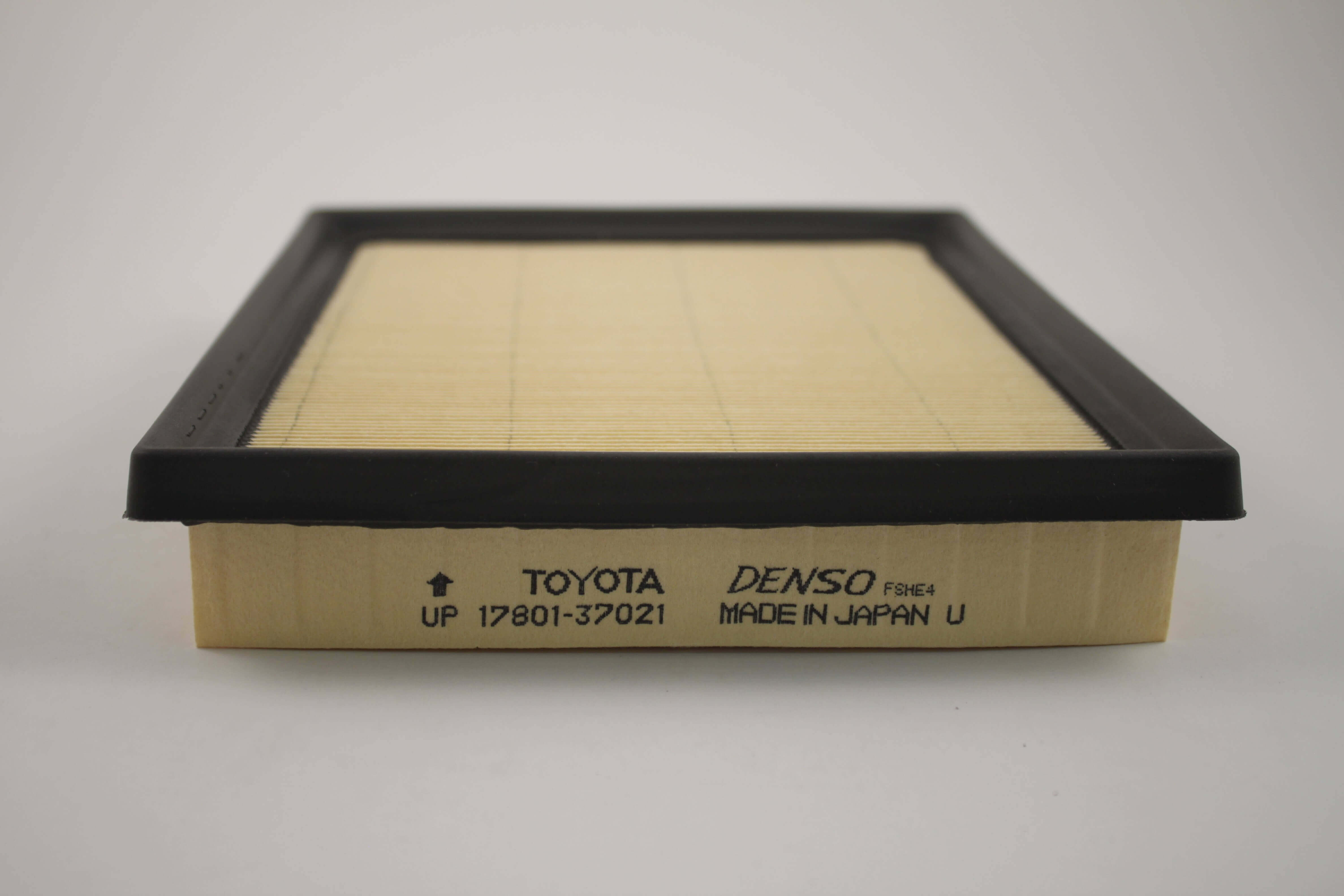 Toyota 17801-37021 Air filter 1780137021: Buy near me in Poland at 2407.PL - Good price!