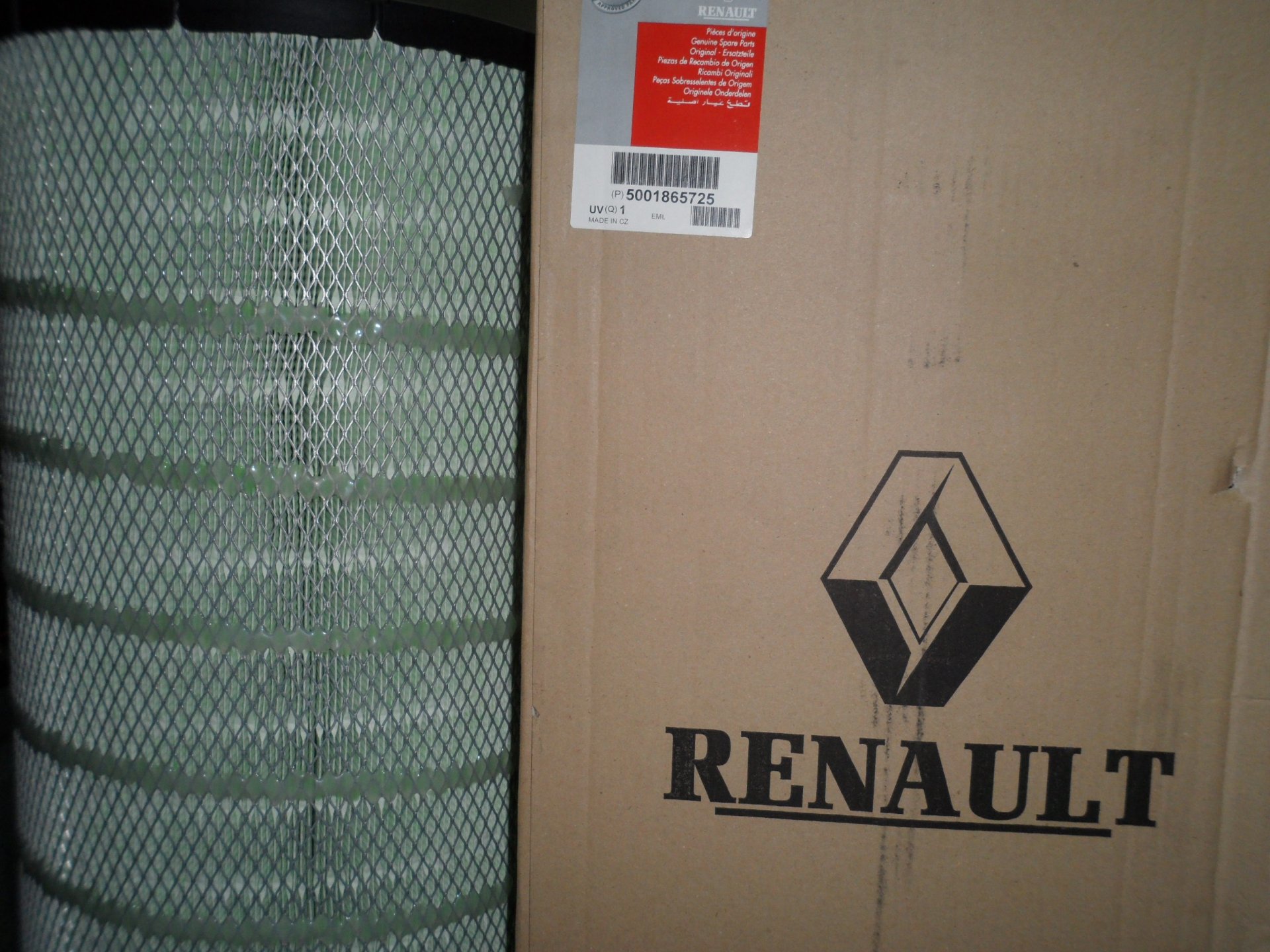 Renault 50 01 865 725 Filtr powietrza 5001865725: Atrakcyjna cena w Polsce na 2407.PL - Zamów teraz!
