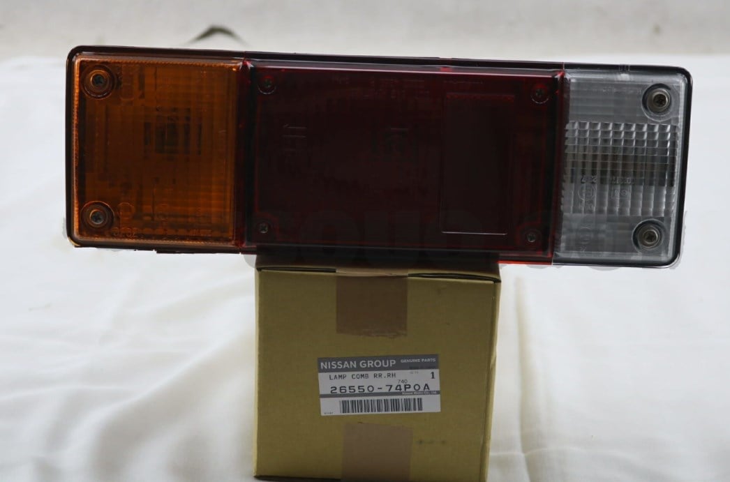 Nissan 26550-74P0A Tail lamp right 2655074P0A: Buy near me in Poland at 2407.PL - Good price!