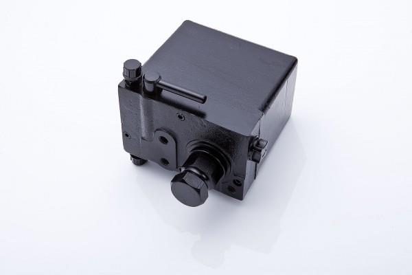 PE Automotive 013.607-00A Cabin lift hydraulic pump 01360700A: Buy near me in Poland at 2407.PL - Good price!