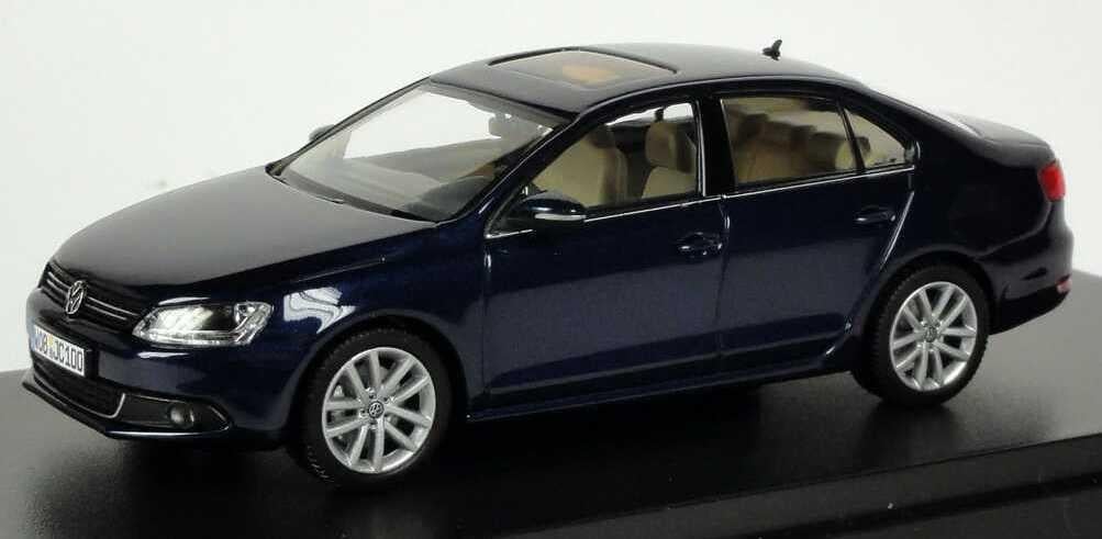 VAG 5C7 099 300 P5W Toy Car Model Volkswagen Jetta 2010 (1:43) 5C7099300P5W: Buy near me at 2407.PL in Poland at an Affordable price!
