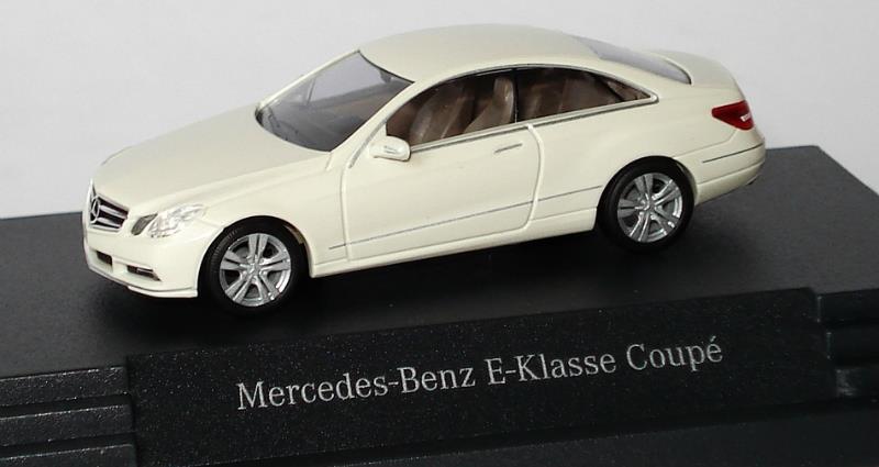 Mercedes B6 6 96 2414 Масштабна модель Mercedes E-Class Coupe (C207) 2009 (1:87) B66962414: Приваблива ціна - Купити у Польщі на 2407.PL!