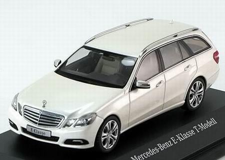 Mercedes B6 6 96 2437 Maßstabsgetreues Modell Mercedes E-Klasse T-Modell (S212) 2009 (1:43) B66962437: Kaufen Sie zu einem guten Preis in Polen bei 2407.PL!