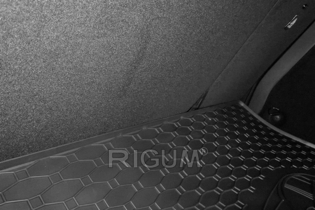 Коврик в багажник Fiat Tipo 16- (хетчбек - под докатку) Резиновый Черный Чехия RIGUM Rigum 1089289043