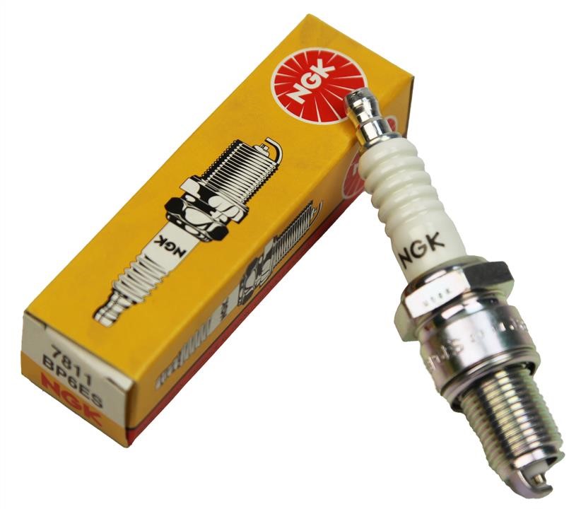 Buy NGK 7811 at a low price in Poland!