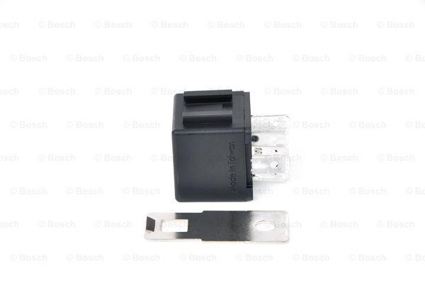 Bosch Relay – price 36 PLN