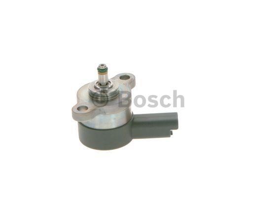Injection pump valve Bosch 0 281 002 284