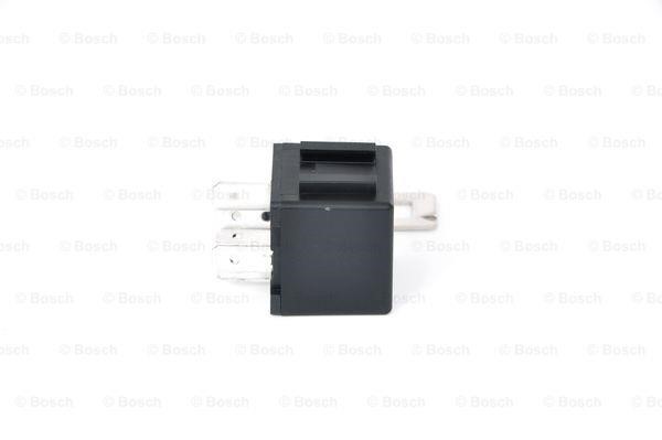 Bosch Relay – price 55 PLN