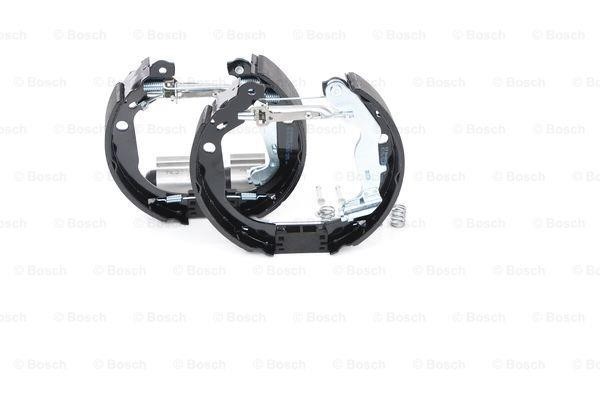 Колодки тормозные барабанные, комплект Bosch 0 204 114 684