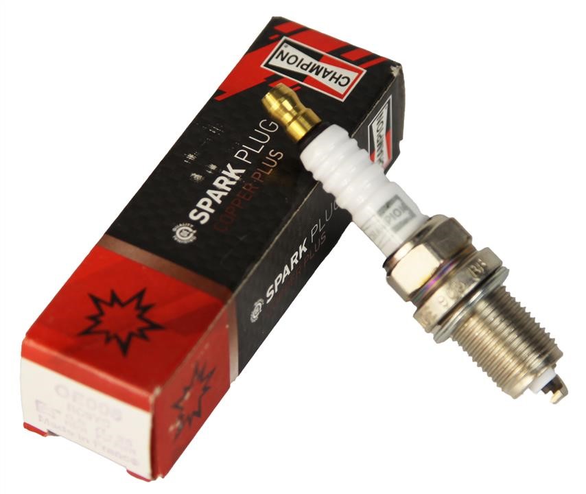 Buy Champion OE005/T10 at a low price in Poland!