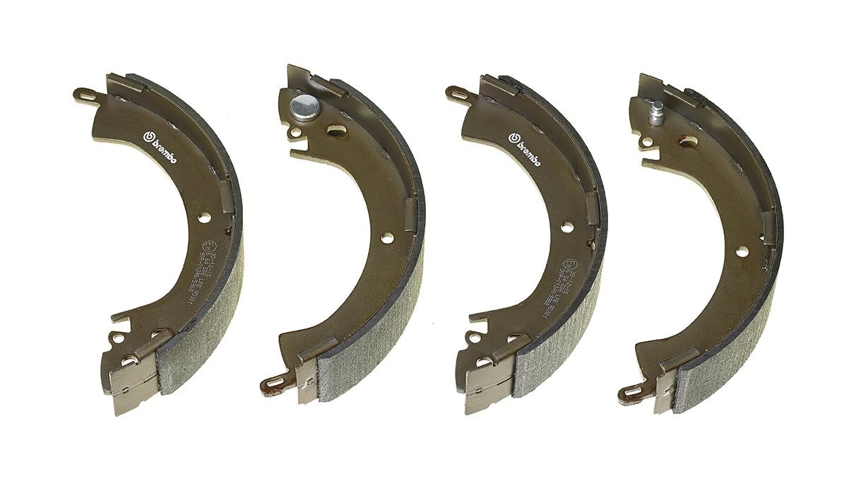 Brake shoes Mitsubishi L 300: S54506 Brembo Brake shoe set