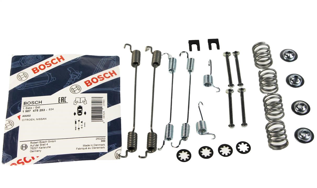 Brake pad fitting kit Bosch 1 987 475 253