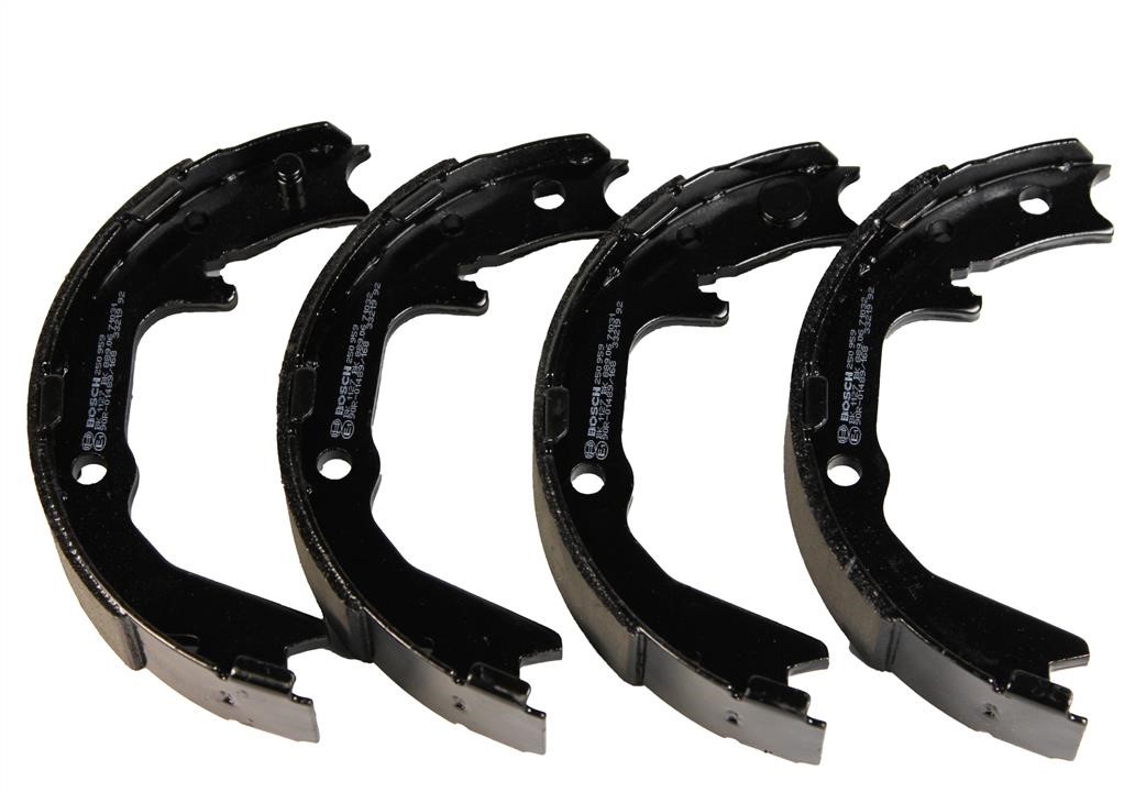 Bosch 0 986 487 683 Parking brake shoes 0986487683: Buy near me in Poland at 2407.PL - Good price!