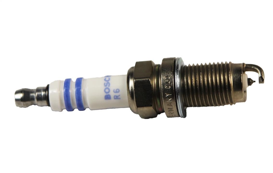 0242240675 Bosch Świeca zapłonowa Bosch Platinum Iridium FR6LII330X