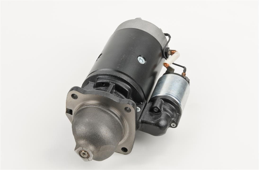 Buy Bosch 0 001 368 008 at a low price in Poland!