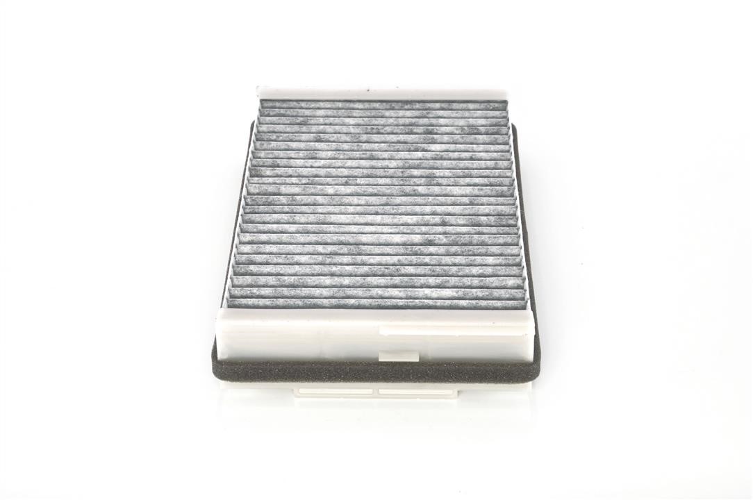 Bosch Activated Carbon Cabin Filter – price 83 PLN