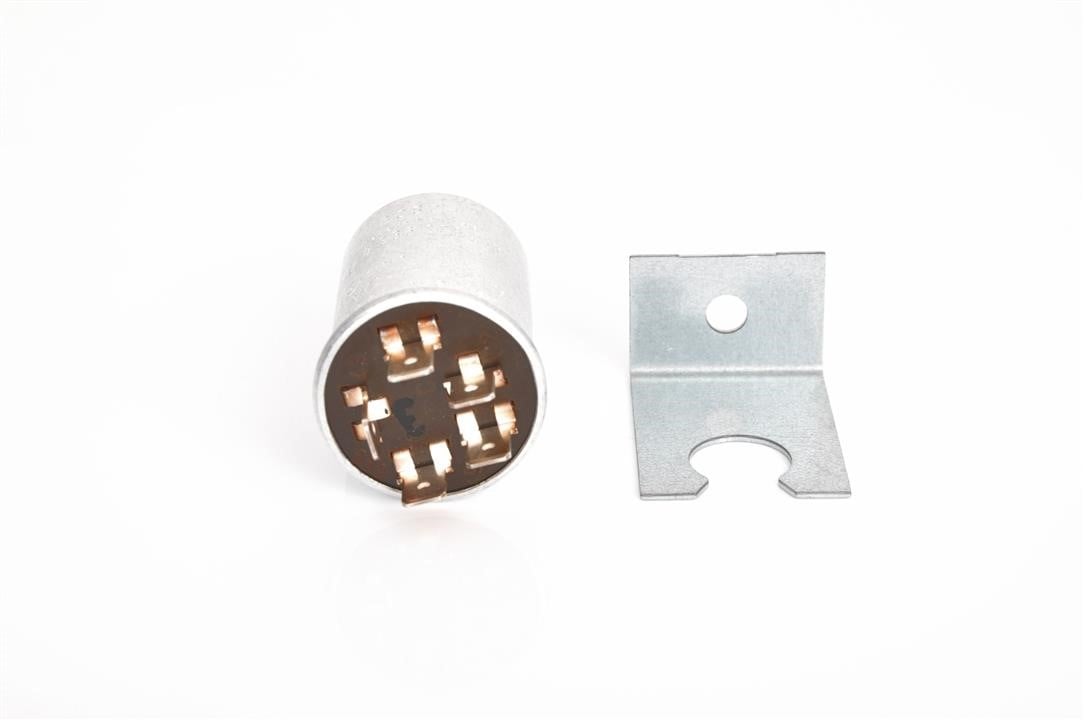 Bosch Direction indicator relay – price 209 PLN