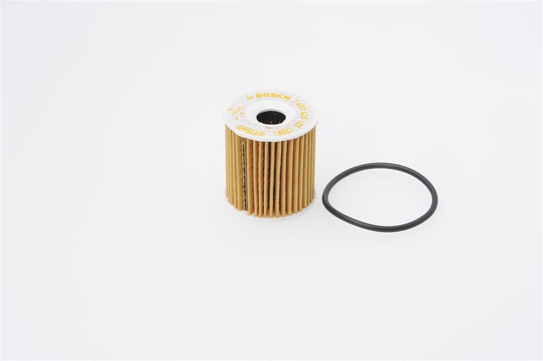 Bosch Filtr oleju – cena 18 PLN