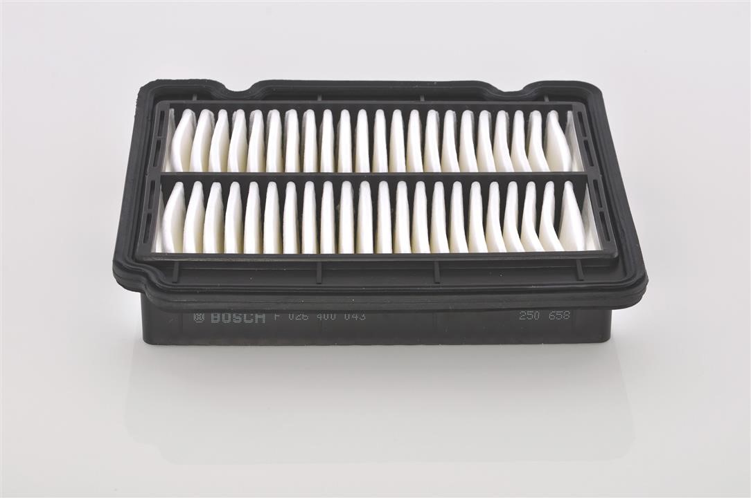 Bosch Filtr powietrza – cena 39 PLN