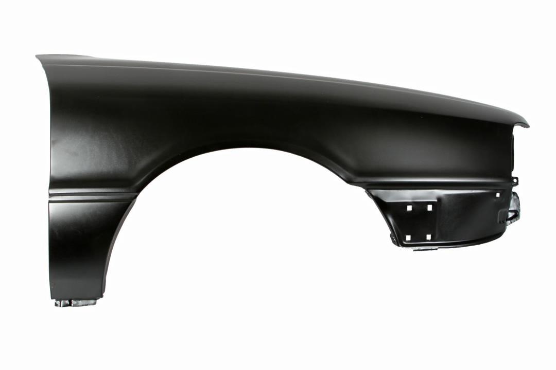 Blic 6504-04-0016312P Front fender right 6504040016312P: Buy near me in Poland at 2407.PL - Good price!