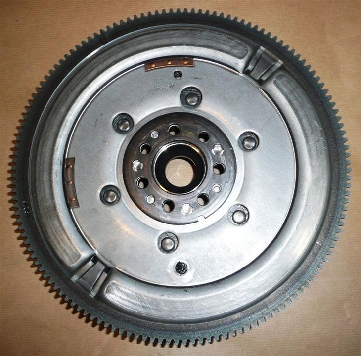 Купить Renault 77 01 479 022 по низкой цене в Польше!