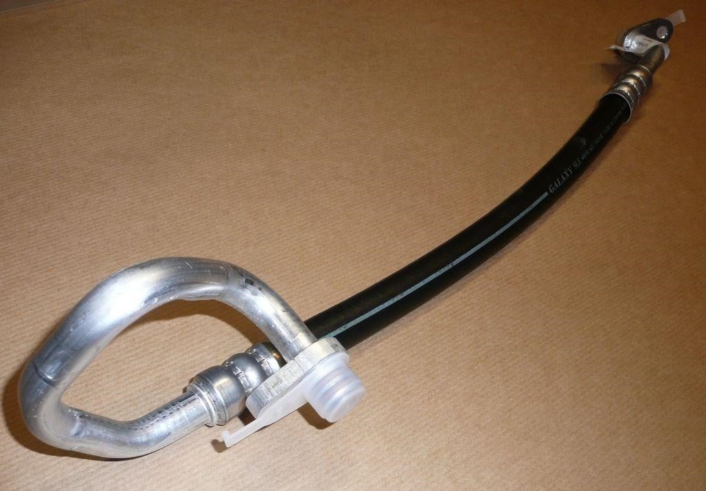 Coolant pipe Citroen/Peugeot 96 779 304 80