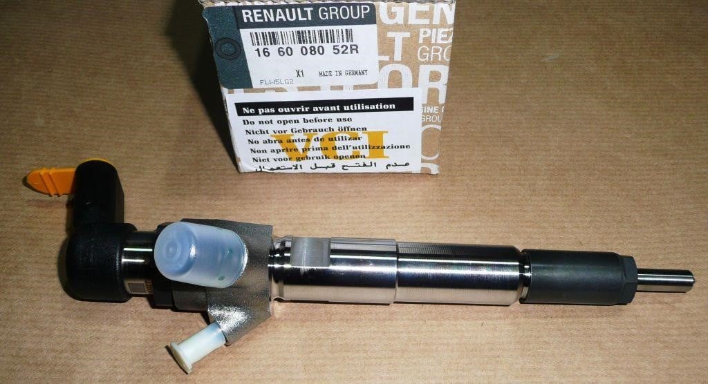 Renault Injector fuel – price 1161 PLN