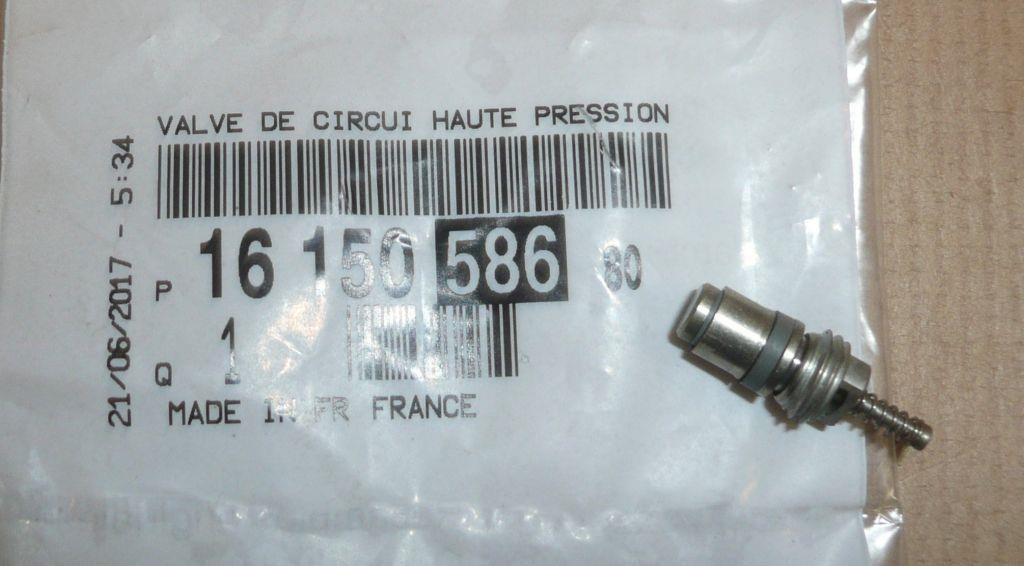 Citroen/Peugeot 16 150 586 80 Air conditioning compressor valve 1615058680: Buy near me at 2407.PL in Poland at an Affordable price!