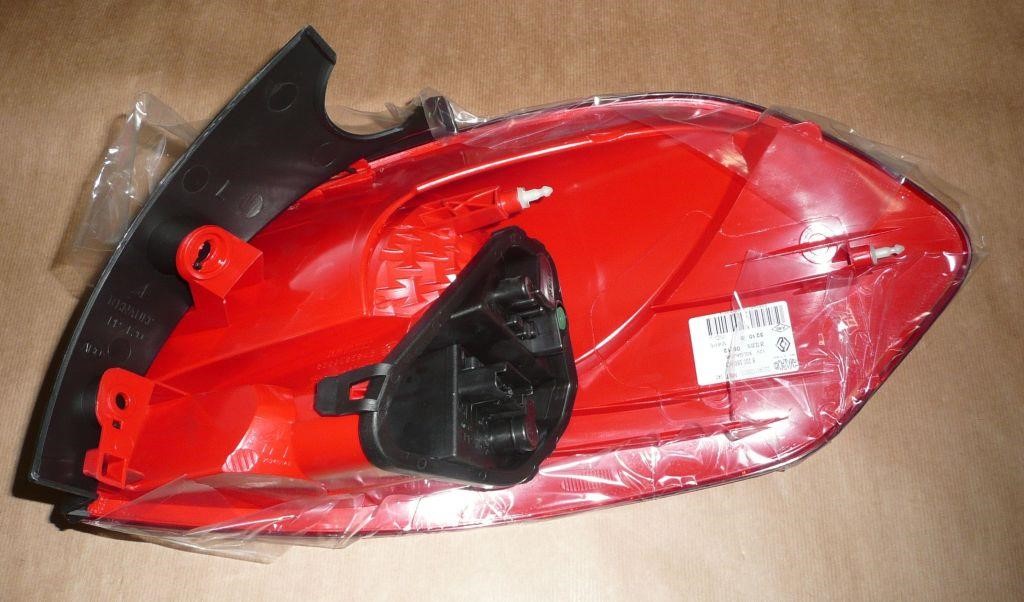 Tail lamp left Renault 82 00 586 843