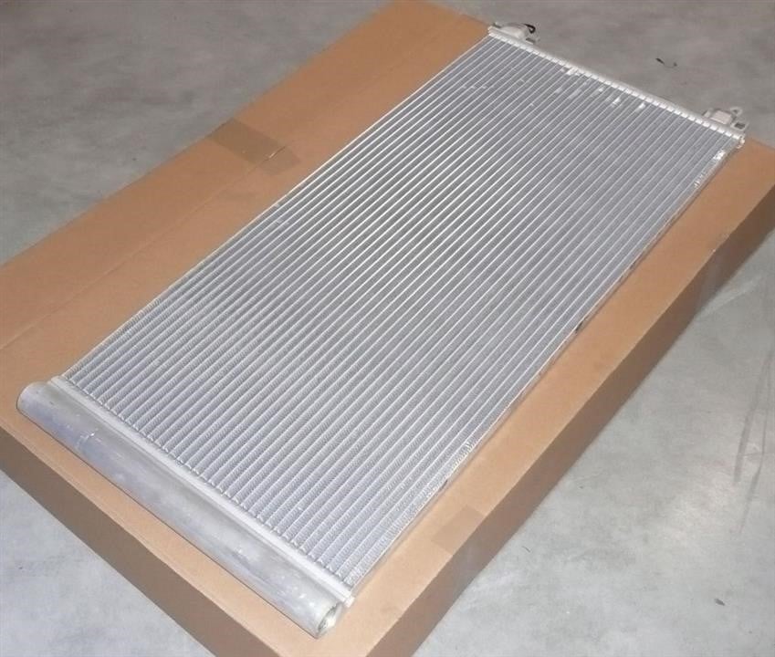 Радиатор кондиционера (Конденсатор) Renault 92 10 081 78R