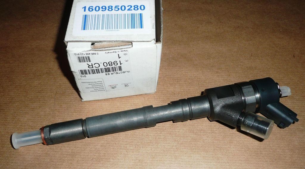 Citroen/Peugeot 16 098 502 80 Injector fuel 1609850280: Buy near me in Poland at 2407.PL - Good price!