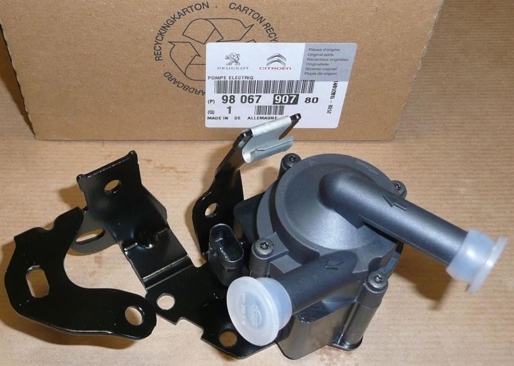 Citroen/Peugeot 98 067 907 80 Water pump 9806790780: Buy near me in Poland at 2407.PL - Good price!