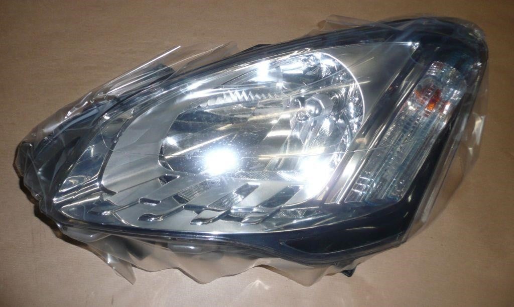 Citroen/Peugeot 98 063 061 80 Headlamp 9806306180: Buy near me at 2407.PL in Poland at an Affordable price!